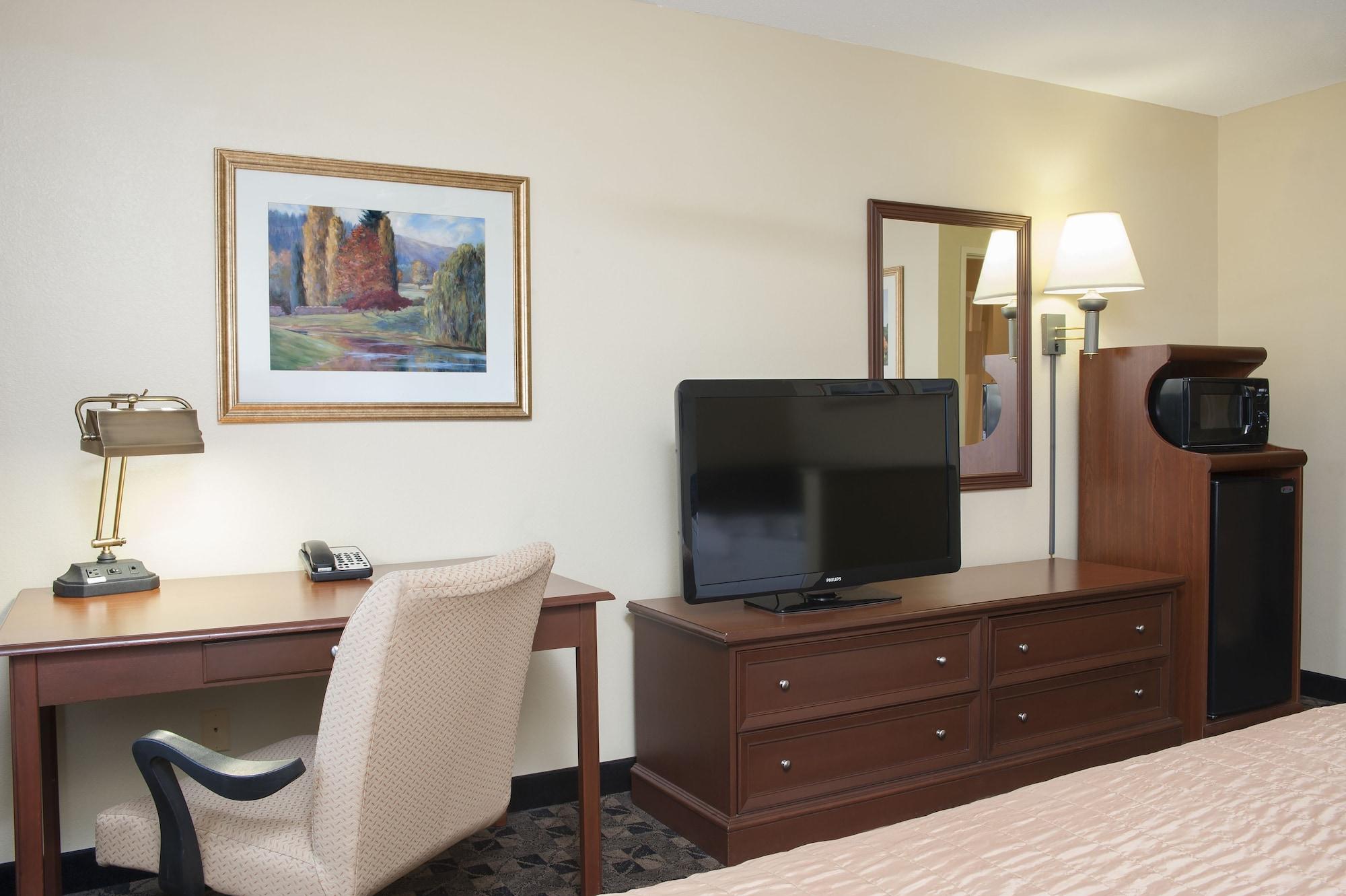 Baymont By Wyndham Mt. Pleasant Hotell Mount Pleasant Exteriör bild