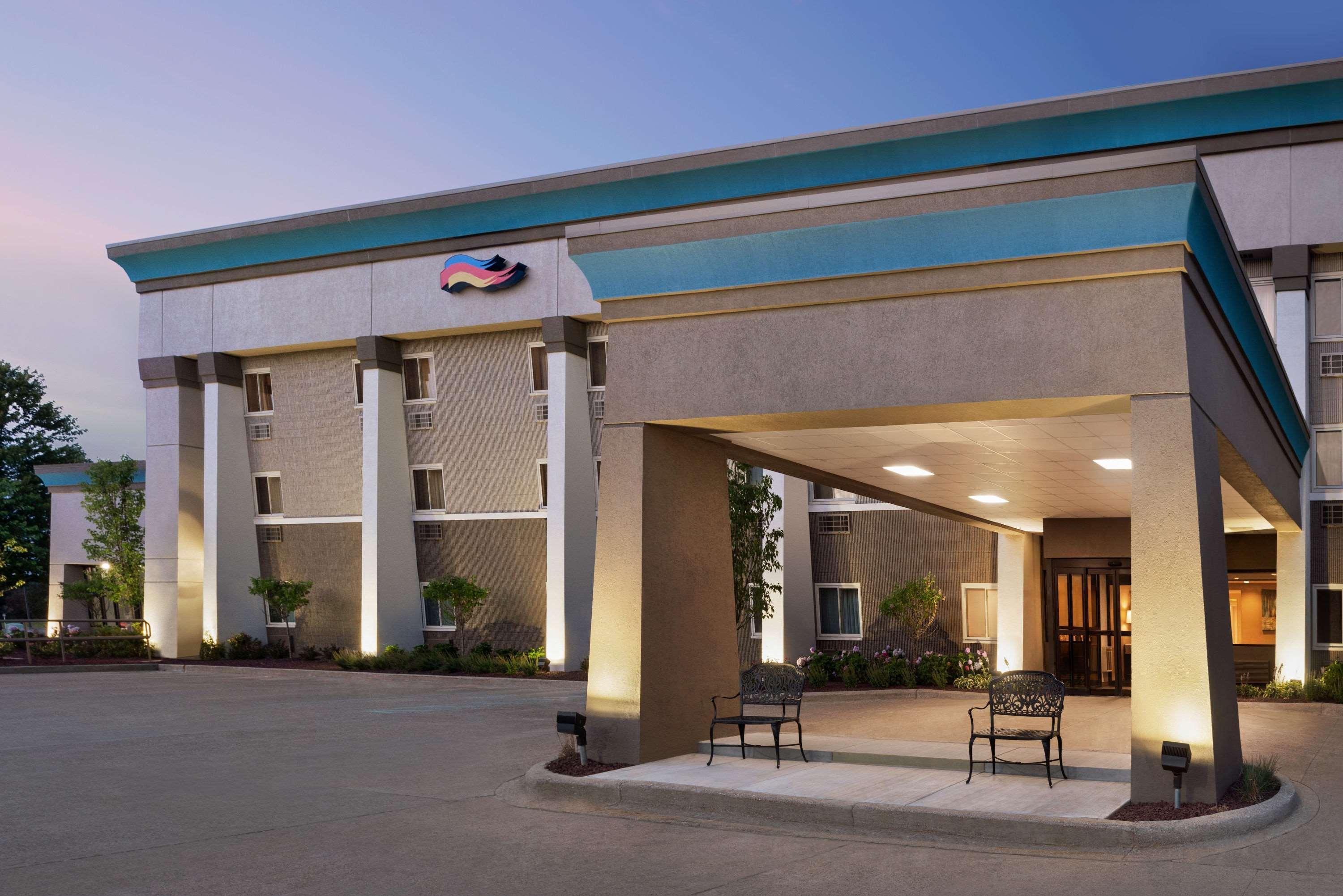 Baymont By Wyndham Mt. Pleasant Hotell Mount Pleasant Exteriör bild