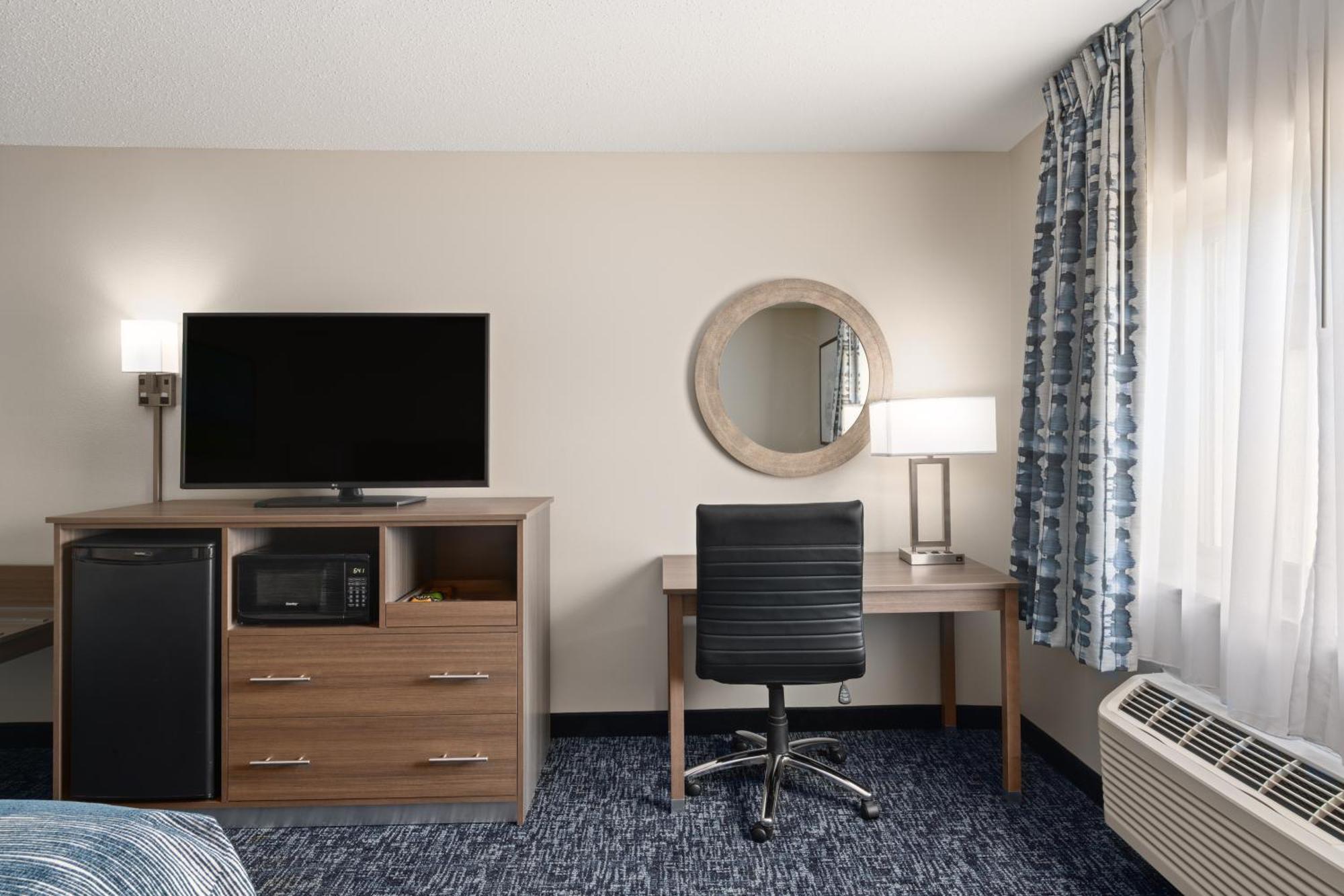Baymont By Wyndham Mt. Pleasant Hotell Mount Pleasant Rum bild