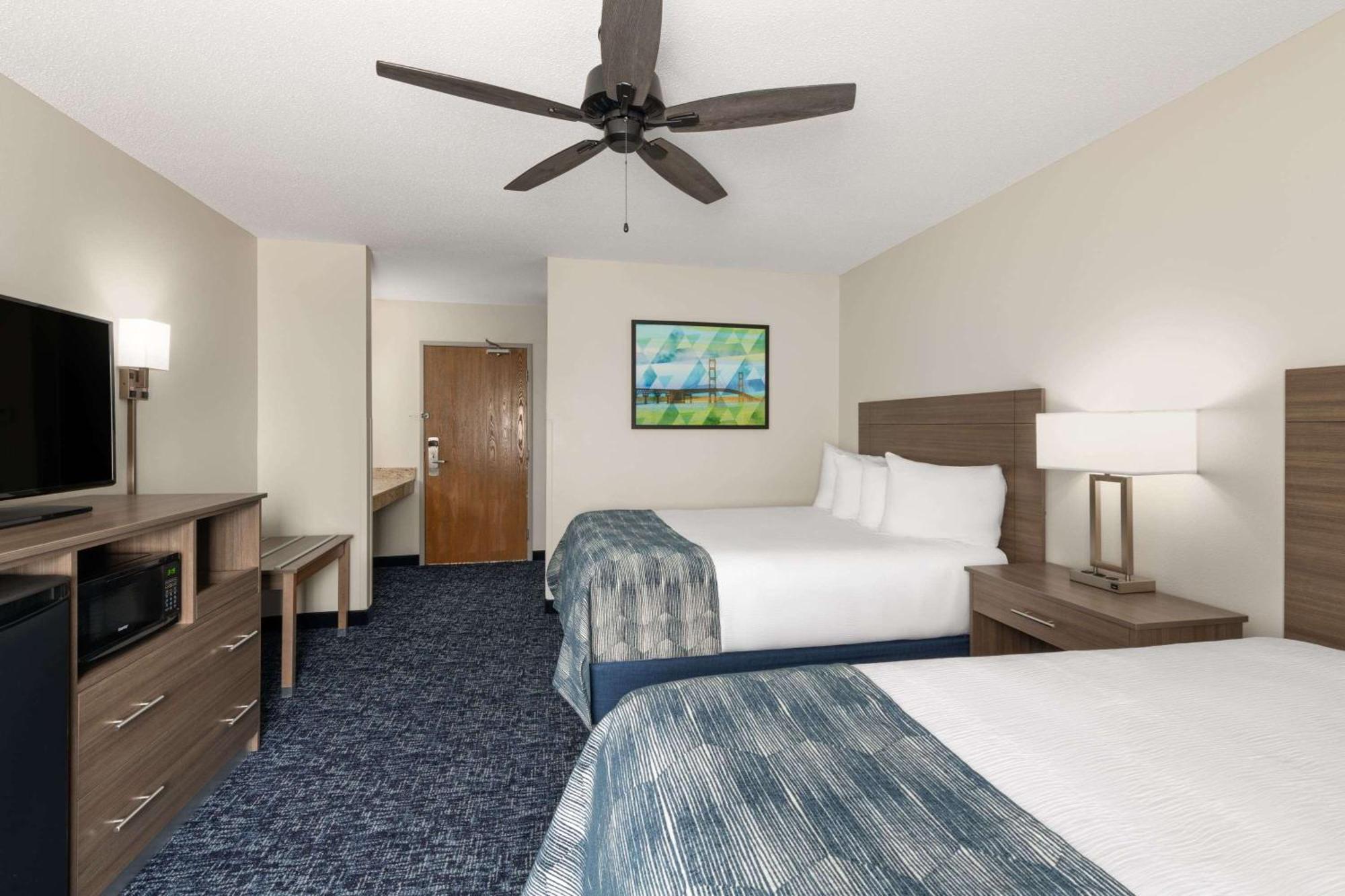 Baymont By Wyndham Mt. Pleasant Hotell Mount Pleasant Exteriör bild